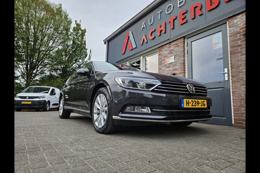 Volkswagen Passat Variant 1.5 TSI Highline Business R Trekhaak! Automaat! Camera! Carplay! Mooie/Nette Auto!