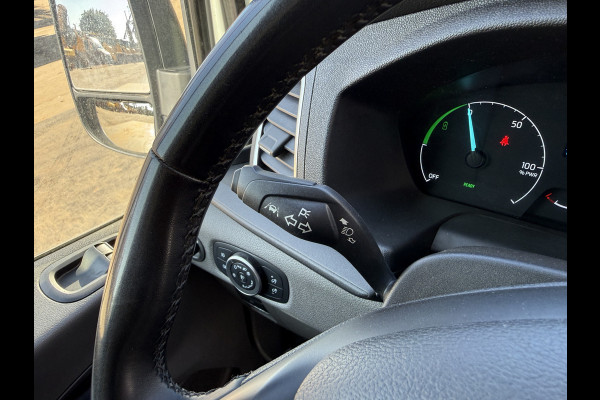 Ford E-Transit 68kWh 184PK L4H3 316km WLTP BEV Snelladen Carplay Climate control Parkeersensoren v+a Stoelverwarming