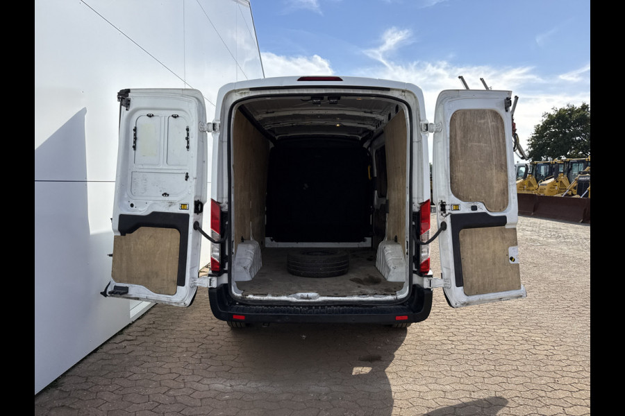 Ford Transit 2.0 TDCI 165PK L2H2 Airco Cruise Control Bluetooth Parkeersensoren voor achter