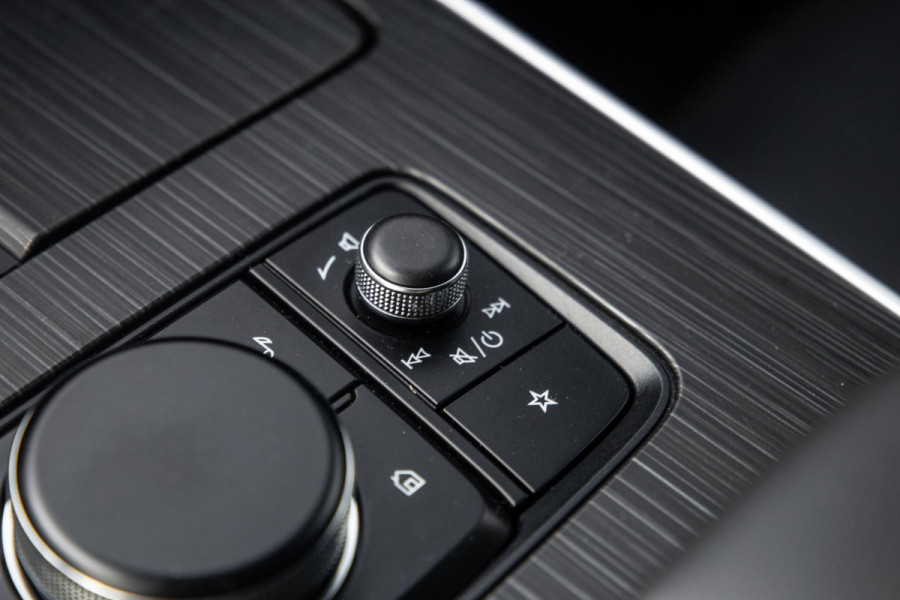 Mazda CX-60 2.5 e-SkyActiv PHEV Homura CAMERA / STOELVERWARMING + KOELING / CARPLAY / ADAPTIVE CRUISE
