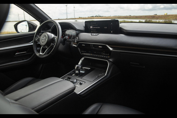Mazda CX-60 2.5 e-SkyActiv PHEV Homura CAMERA / STOELVERWARMING + KOELING / CARPLAY / ADAPTIVE CRUISE