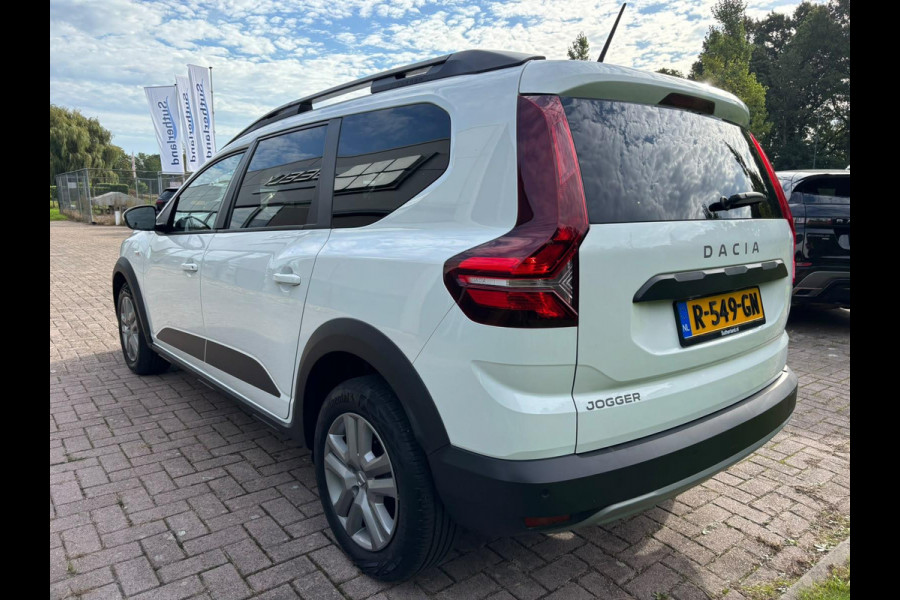 Dacia Jogger 1.0 TCe 110 Expression 5p. 110PK | Airco | Cruise | Parkeersensoren | DAB+ Radio