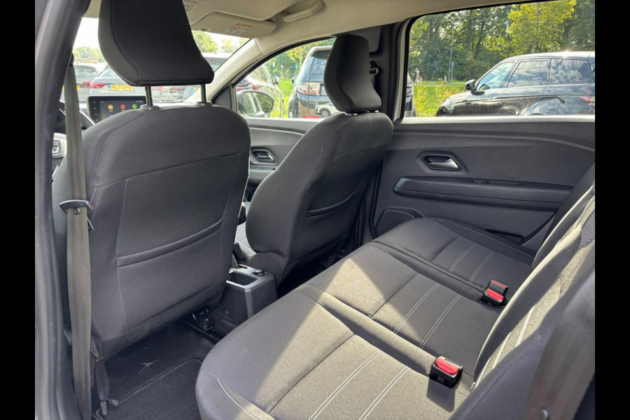 Dacia Jogger 1.0 TCe 110 Expression 5p. 110PK | Airco | Cruise | Parkeersensoren | DAB+ Radio