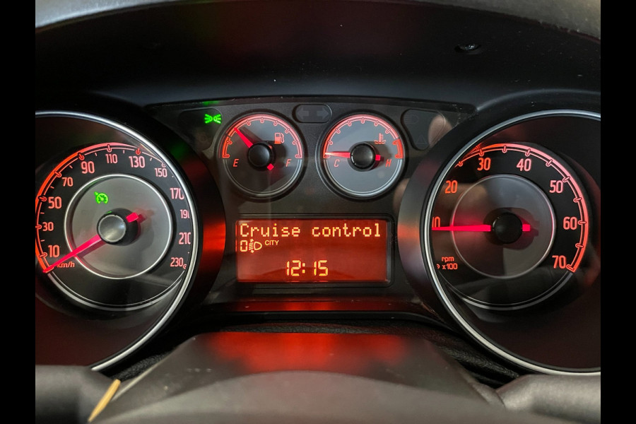 Fiat Punto Evo 0.9 TwinAir Sempre|UNIEK, KMS NAP|NAVIGATIE|CRUISE CONTROL|CLIMATE CONTROL|PDC-A|NL-AUTO|NETTE AUTO|2E EIGENAAR|