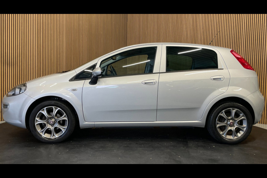 Fiat Punto Evo 0.9 TwinAir Sempre|UNIEK, KMS NAP|NAVIGATIE|CRUISE CONTROL|CLIMATE CONTROL|PDC-A|NL-AUTO|NETTE AUTO|2E EIGENAAR|