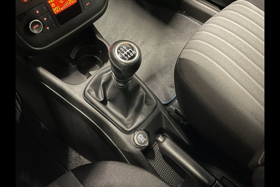 Fiat Punto Evo 0.9 TwinAir Sempre|UNIEK, KMS NAP|NAVIGATIE|CRUISE CONTROL|CLIMATE CONTROL|PDC-A|NL-AUTO|NETTE AUTO|2E EIGENAAR|