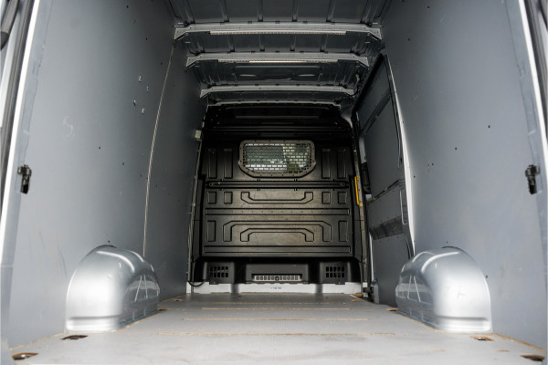 Volkswagen Crafter L3H3 | 140 PK | Automaat | Carplay | Camera | Adapt.Cruise | Trekhaak 3.0T