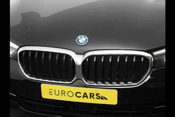 BMW 5 Serie Touring 530e High Executive Automaat SoH 88% Trekhaak Leder Navigatie Camera Adaptive Cruise Control Apple Carplay Android Auto Elektrisch Verstelbare Stoelen Stoelverwarming Climate Control Lichtmetalen velgen