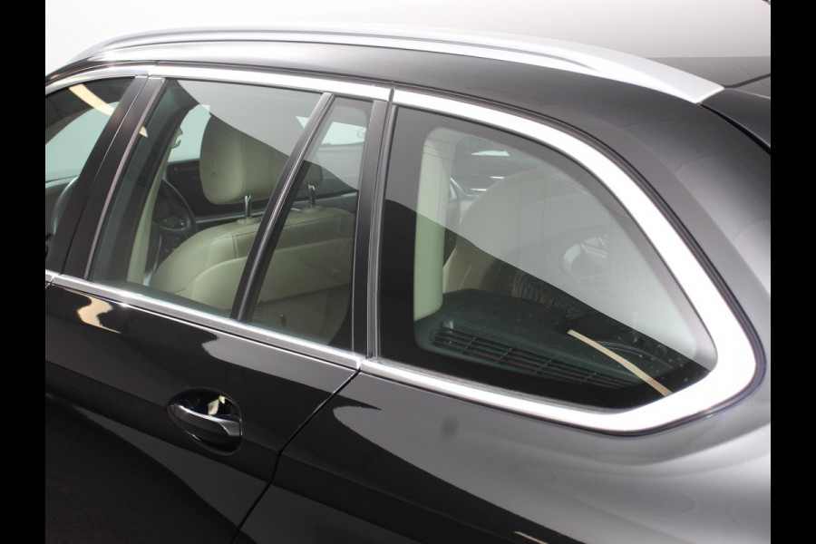 BMW 5 Serie Touring 530e High Executive Automaat SoH 88% Trekhaak Leder Navigatie Camera Adaptive Cruise Control Apple Carplay Android Auto Elektrisch Verstelbare Stoelen Stoelverwarming Climate Control Lichtmetalen velgen