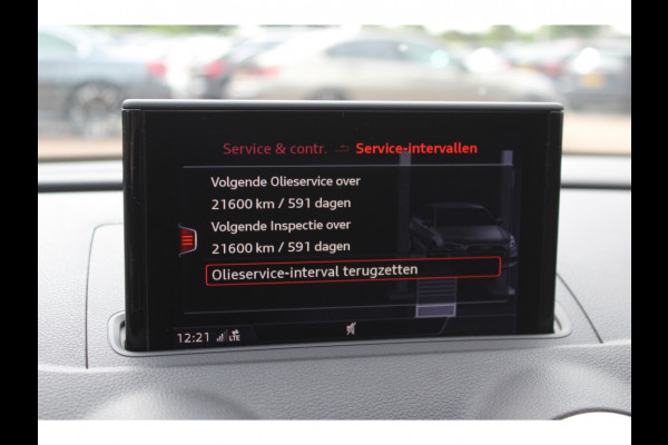 Audi A3 Limousine 1.5 TFSI CoD Sport S Line Edition / Virtual Cockpit / Navigatie / Parkeerhulp V+A / 19'' / Zwart optiek / Cruise Control / Stoelverwarming