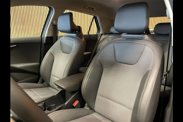 Kia Niro 1.6 GDi Hybrid DynamicLine|AFNEEMBARE TREKHAAK|ALL-SEASON BANDEN|LEDER|ACC|APPLE CARPLAY|CAMERA|NAP|NL-AUTO|1e EIGENAAR|