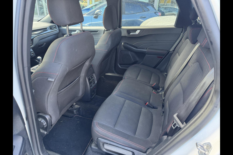 Ford Kuga 1.5 EcoBoost ST-Line 150pk | Trekhaak Wegklapbaar | Winter Pack | Navigatie | 1.800kg Trekgewicht | Elek. Achterklep