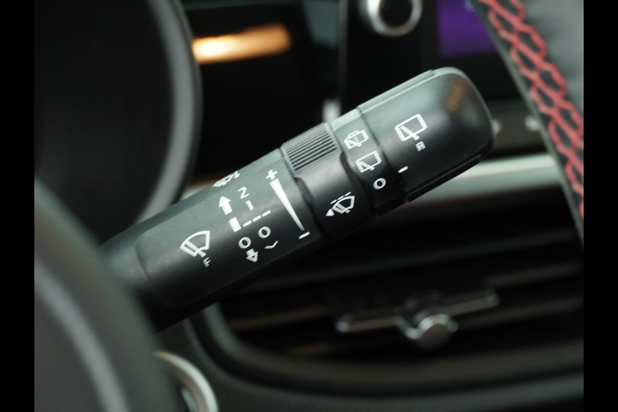 Kia Picanto 1.0 DPi GT-Line Airco - Apple Carlpay/Android Auto - Cruise Control - Climate Control - Navigatie - Achteruitrijcamera - Fabrieksgarantie tot 08-2031