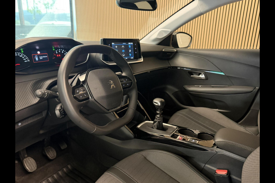 Peugeot 208 1.2 PureTech 100PK Allure | Carplay | LED | Camera | Stoelverw. | Incl. garantie