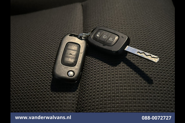 Renault Trafic 2.0 dCi 131pk L2H1 Euro6 Airco | Navigatie | LED | Apple Carplay | Cruisecontrol | Parkeersensoren 2500kg trekvermogen, Bijrijdersbank