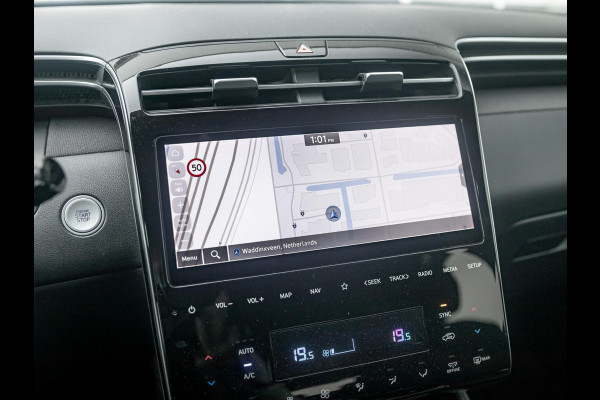 Hyundai Tucson 1.6 T-GDI PHEV Comfort Smart 4WD l trekhaak l Stoel stuur verwarming l Plug in Hybride l