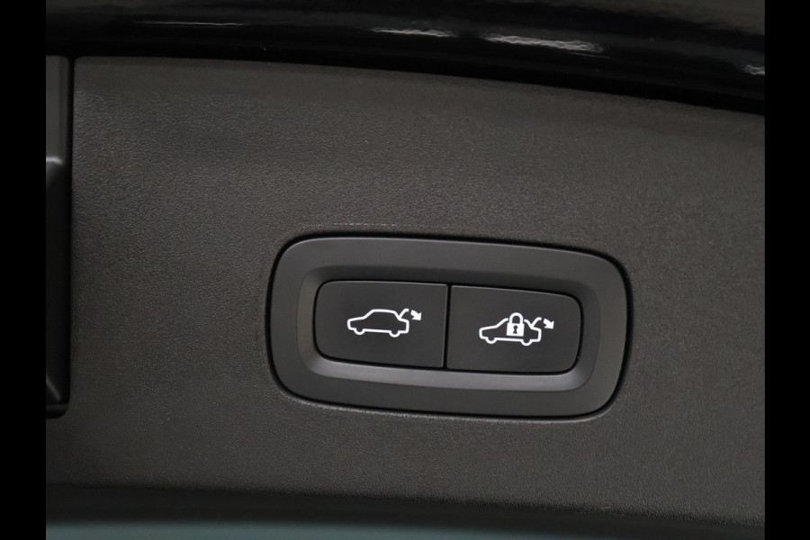 Polestar 2 Standard Range Single Motor 63kWh [APPLE CARPLAY, ANDROID, CRUISE CONTROL, DIGITAL DASH, MEMORY SEATS, STOELVERWARMING, CAMERA, PDC V+A, ELEKTRISCHE ACHTERKLEP, CLIMATE CONTROL, BLUETOOTH, NIEUWSTAAT]