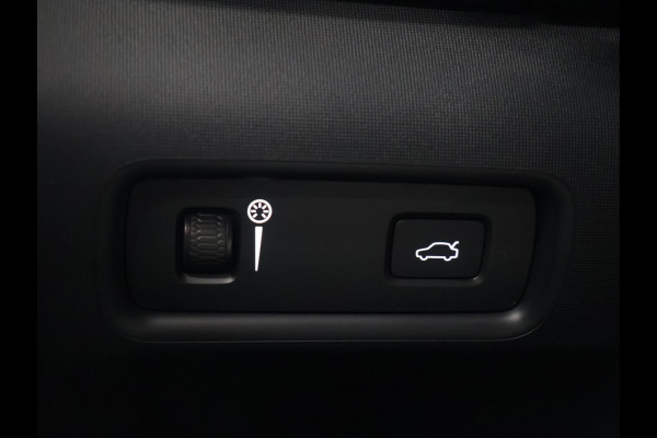 Polestar 2 Standard Range Single Motor 63kWh [APPLE CARPLAY, ANDROID, CRUISE CONTROL, DIGITAL DASH, MEMORY SEATS, STOELVERWARMING, CAMERA, PDC V+A, ELEKTRISCHE ACHTERKLEP, CLIMATE CONTROL, BLUETOOTH, NIEUWSTAAT]