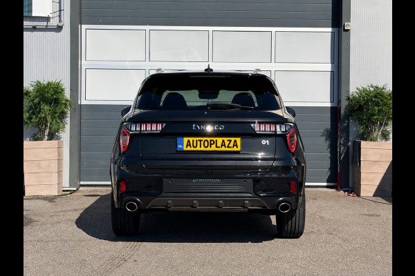 Lynk & Co 01 1.5 / Full Black / Plug-in Hybrid / Panorama / Inruil Mog.