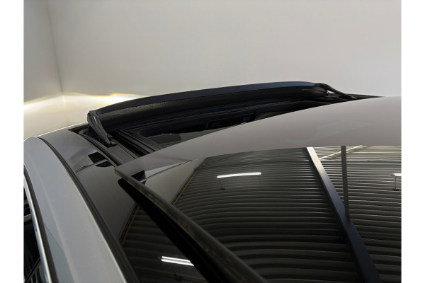Volkswagen Arteon 1.4 TSI eHybrid R-Line Business+ - Automaat - Winterpakket - Navi - Leder -Org.NL