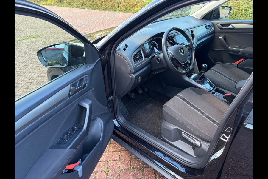 Volkswagen T-Roc 1.0 TSI Style / carplay / trekhaak