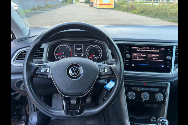 Volkswagen T-Roc 1.0 TSI Style / carplay / trekhaak