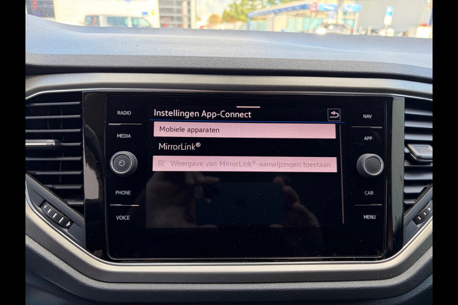 Volkswagen T-Roc 1.0 TSI Style / carplay / trekhaak