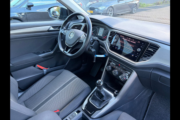 Volkswagen T-Roc 1.0 TSI Style / carplay / trekhaak