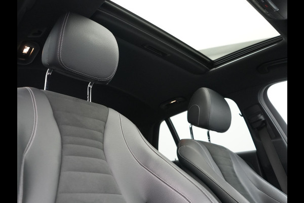 Mercedes-Benz E-Klasse Estate 300 e AMG 320pk PHEV Dealer O.H | SOH 87,7% | Trekhaak af Fabriek | Schuif-/kantel Dak | Widescreen Navi | Multibeam LED | Camera | Alcantara Sportstoelen Verwarmd | Apple Carplay | BLIS | 18"L.M | Plug In Hybrid