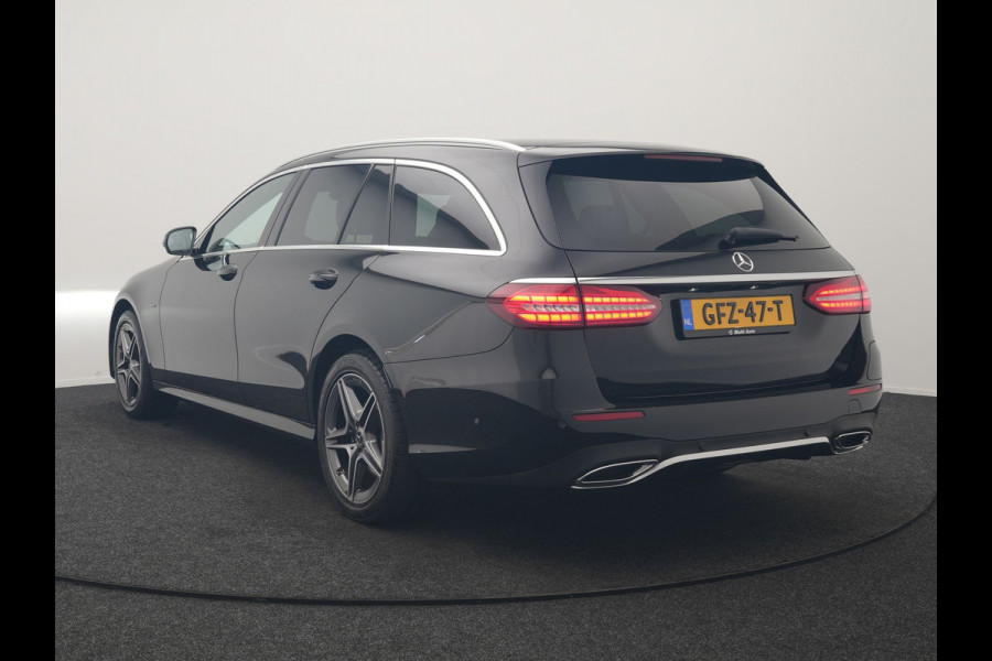 Mercedes-Benz E-Klasse Estate 300 e AMG 320pk PHEV Dealer O.H | SOH 87,7% | Trekhaak af Fabriek | Schuif-/kantel Dak | Widescreen Navi | Multibeam LED | Camera | Alcantara Sportstoelen Verwarmd | Apple Carplay | BLIS | 18"L.M | Plug In Hybrid