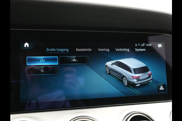Mercedes-Benz E-Klasse Estate 300 e AMG 320pk PHEV Dealer O.H | SOH 87,7% | Trekhaak af Fabriek | Schuif-/kantel Dak | Widescreen Navi | Multibeam LED | Camera | Alcantara Sportstoelen Verwarmd | Apple Carplay | BLIS | 18"L.M | Plug In Hybrid