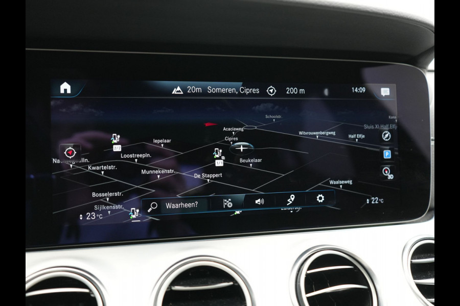 Mercedes-Benz E-Klasse Estate 300 e AMG 320pk PHEV Dealer O.H | SOH 87,7% | Trekhaak af Fabriek | Schuif-/kantel Dak | Widescreen Navi | Multibeam LED | Camera | Alcantara Sportstoelen Verwarmd | Apple Carplay | BLIS | 18"L.M | Plug In Hybrid