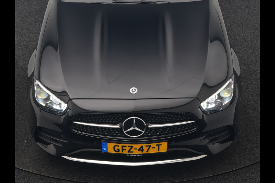 Mercedes-Benz E-Klasse Estate 300 e AMG 320pk PHEV Dealer O.H | SOH 87,7% | Trekhaak af Fabriek | Schuif-/kantel Dak | Widescreen Navi | Multibeam LED | Camera | Alcantara Sportstoelen Verwarmd | Apple Carplay | BLIS | 18"L.M | Plug In Hybrid