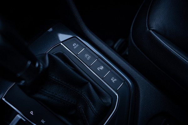 Volkswagen Tiguan Allspace 1.4 TSI Highline | 7 persoons | Aut. | Panoramadak | LED | Cruise contr. | PDC