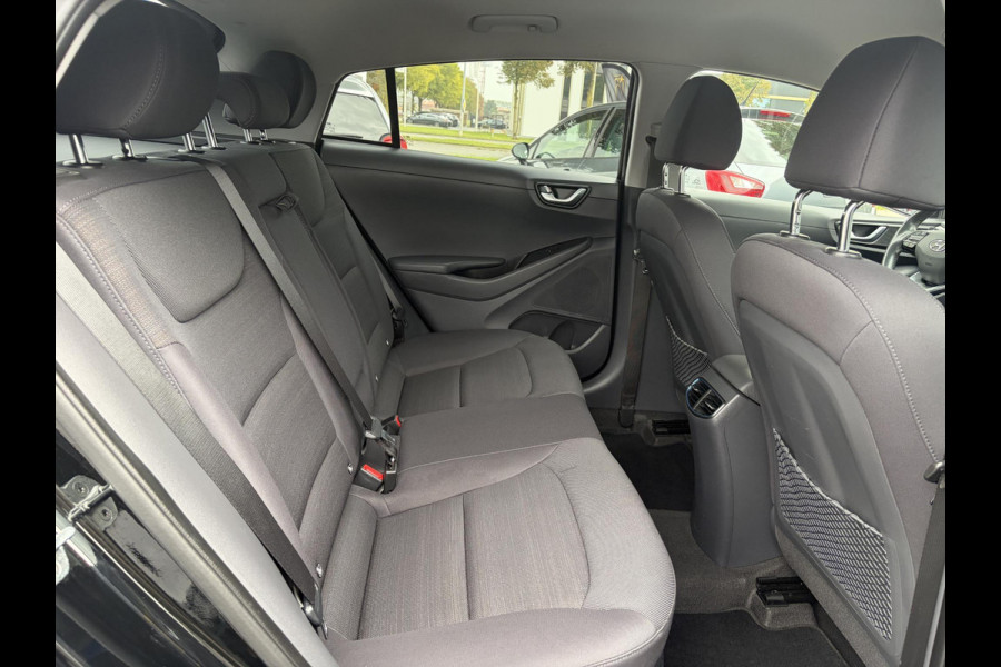 Hyundai IONIQ 1.6 GDi Comfort ✓Carplay✓Camera✓Navi✓Keyless✓Trekhaak✓141pk✓Rijstrooksensor✓Clima✓Cruise Pdc V+A✓N.A.P✓Apk tot 03-2027