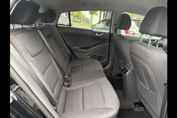 Hyundai IONIQ 1.6 GDi Comfort ✓Carplay✓Camera✓Navi✓Keyless✓Trekhaak✓141pk✓Rijstrooksensor✓Clima✓Cruise Pdc V+A✓N.A.P✓Apk tot 03-2027