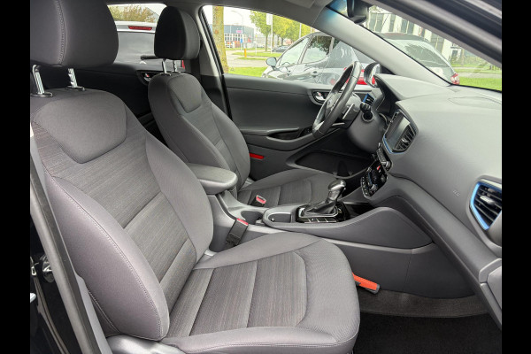 Hyundai IONIQ 1.6 GDi Comfort ✓Carplay✓Camera✓Navi✓Keyless✓Trekhaak✓141pk✓Rijstrooksensor✓Clima✓Cruise Pdc V+A✓N.A.P✓Apk tot 03-2027