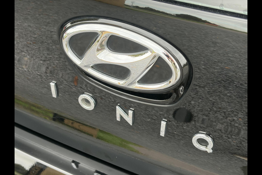 Hyundai IONIQ 1.6 GDi Comfort ✓Carplay✓Camera✓Navi✓Keyless✓Trekhaak✓141pk✓Rijstrooksensor✓Clima✓Cruise Pdc V+A✓N.A.P✓Apk tot 03-2027