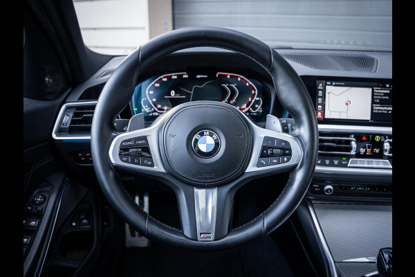 BMW 3 Serie Touring 330e High Executive - M-Sport l Laser l Pano l Trekhaak l HUD
