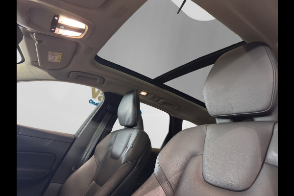 Volvo XC60 T6 Aut. Long Range Plus Dark Leder ACC Stoelverwarming 350pk