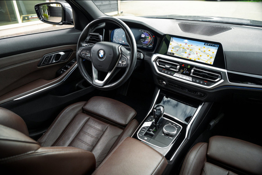 BMW 3 Serie Touring 318i High Executive Edition I NAP I pano I 1e Eigenaar I Zeer netjes I BTW