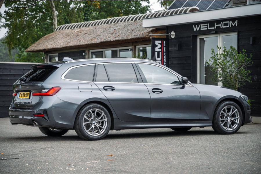 BMW 3 Serie Touring 318i High Executive Edition I NAP I pano I 1e Eigenaar I Zeer netjes I BTW
