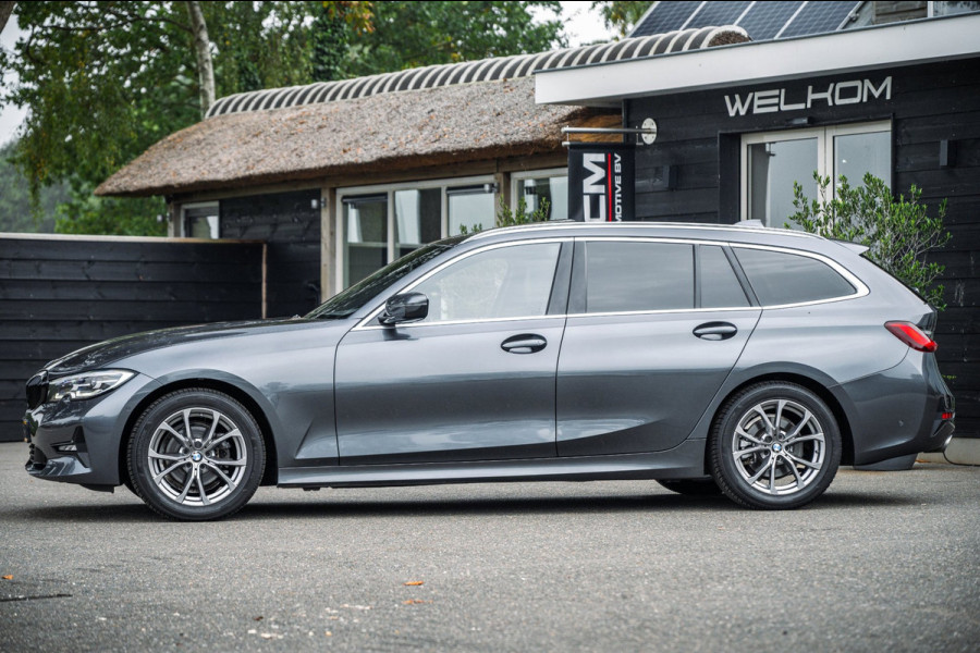 BMW 3 Serie Touring 318i High Executive Edition I NAP I pano I 1e Eigenaar I Zeer netjes I BTW