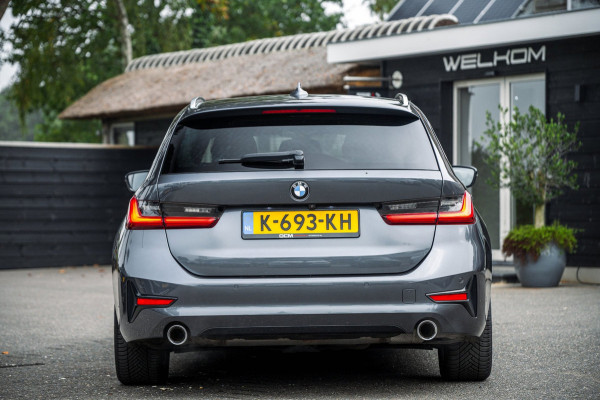 BMW 3 Serie Touring 318i High Executive Edition I NAP I pano I 1e Eigenaar I Zeer netjes I BTW
