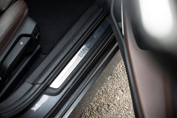 BMW 3 Serie Touring 318i High Executive Edition I NAP I pano I 1e Eigenaar I Zeer netjes I BTW