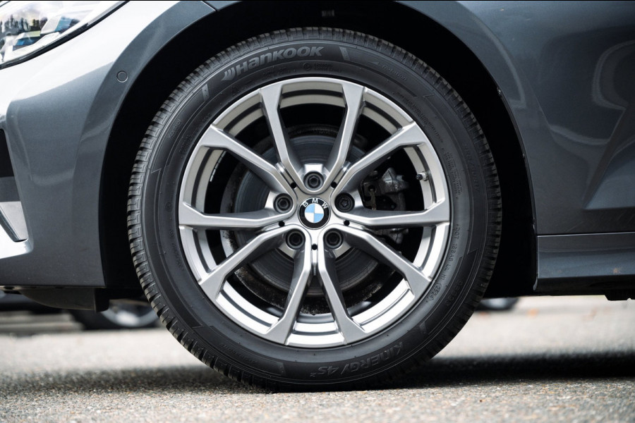 BMW 3 Serie Touring 318i High Executive Edition I NAP I pano I 1e Eigenaar I Zeer netjes I BTW