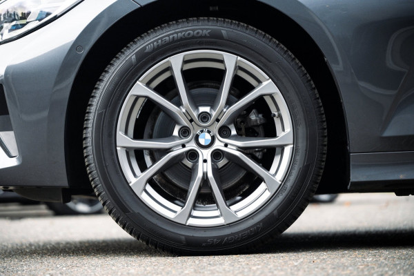 BMW 3 Serie Touring 318i High Executive Edition I NAP I pano I 1e Eigenaar I Zeer netjes I BTW