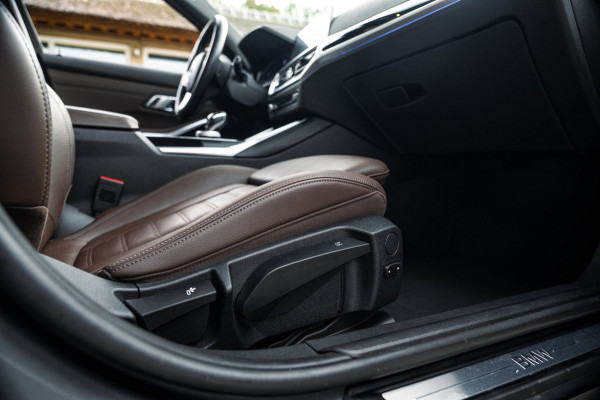 BMW 3 Serie Touring 318i High Executive Edition I NAP I pano I 1e Eigenaar I Zeer netjes I BTW