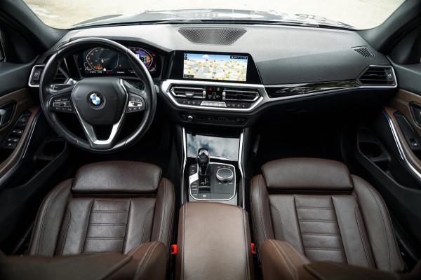 BMW 3 Serie Touring 318i High Executive Edition I NAP I pano I 1e Eigenaar I Zeer netjes I BTW