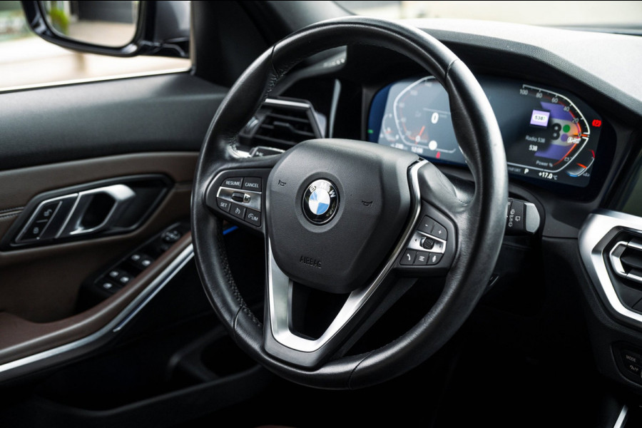 BMW 3 Serie Touring 318i High Executive Edition I NAP I pano I 1e Eigenaar I Zeer netjes I BTW